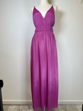 TAYLOR Magenta Pleated V-Neck Maxi Dress Flowy Silky Women’s Size Small